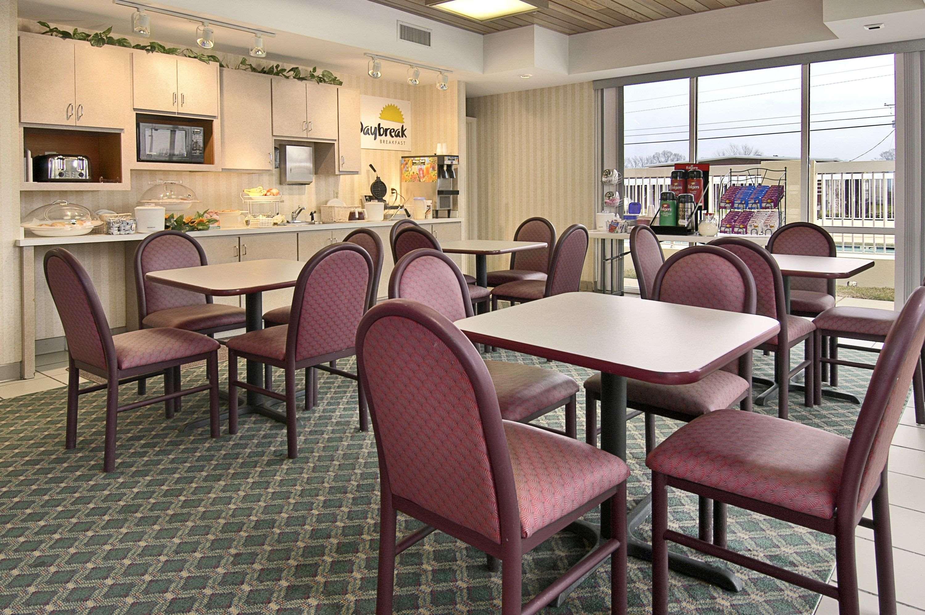 Days Inn & Suites By Wyndham Ridgeland Exterior foto